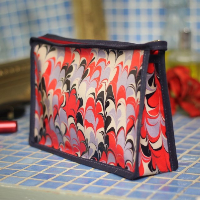 bergen-coated-wash-bag-large-is