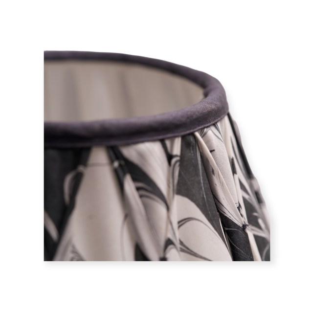 bw-pinch-lamp-shade-cu