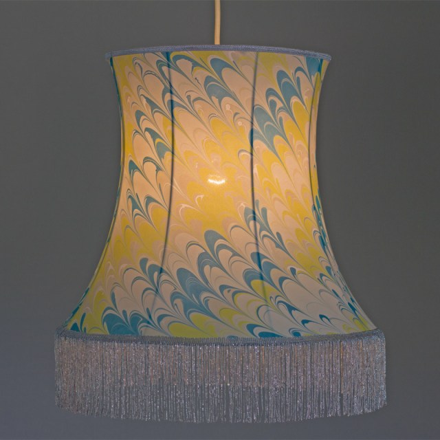 carnaby-bowed-lamp-shade-on3